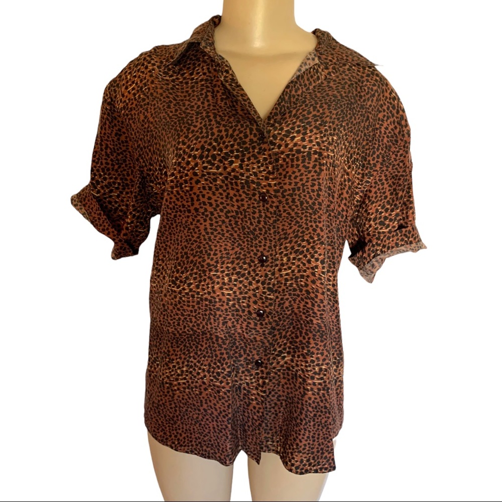 True Vintage 💯% Silk 80s Cheetah Print Button Up Blouse  SL Shoulder Pads